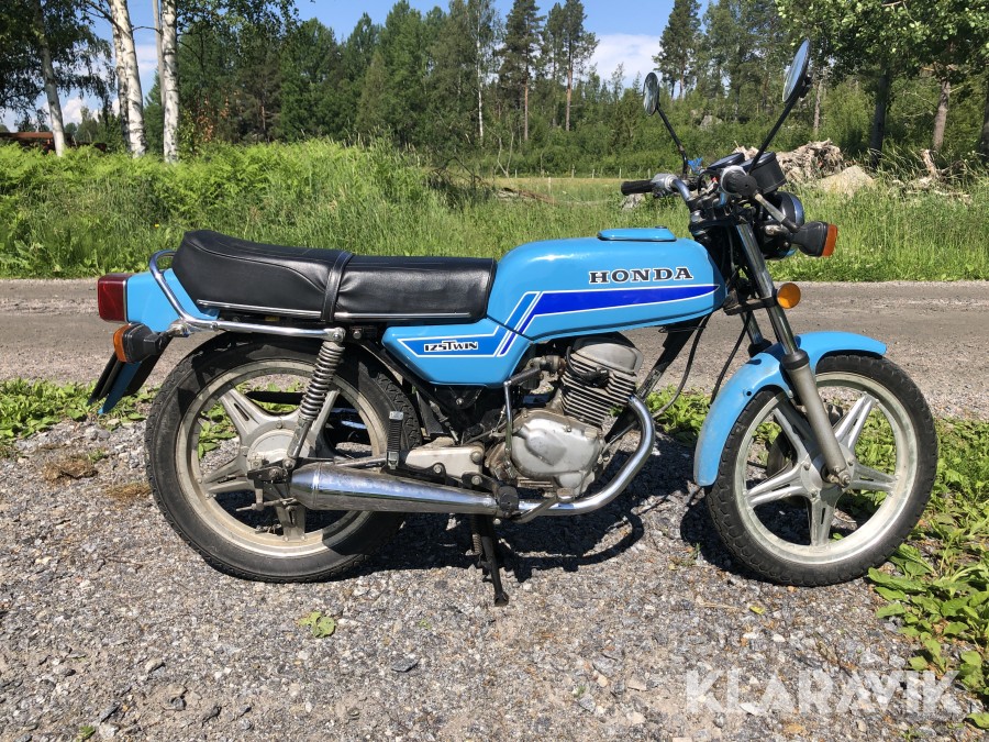 Motorcykel Honda CB 125 T