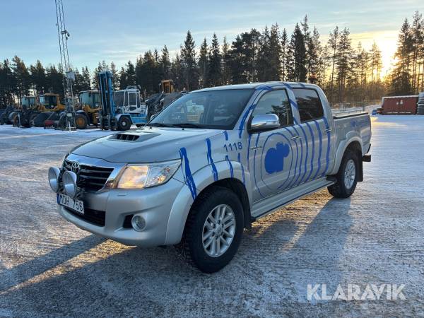 Pickup Toyota Hilux 3.0 D-4D Nybesiktigad