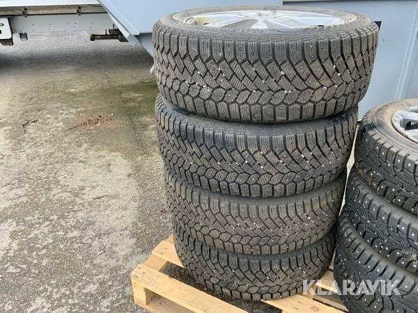 Dubbdäck 215/55R17 -4st