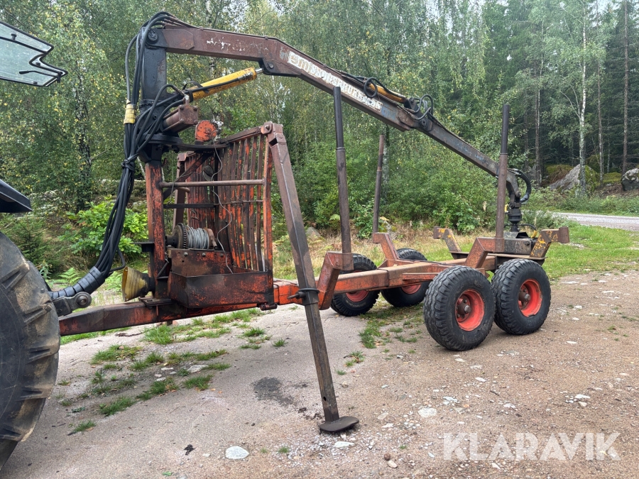 Skogsvagn med Lima kran
