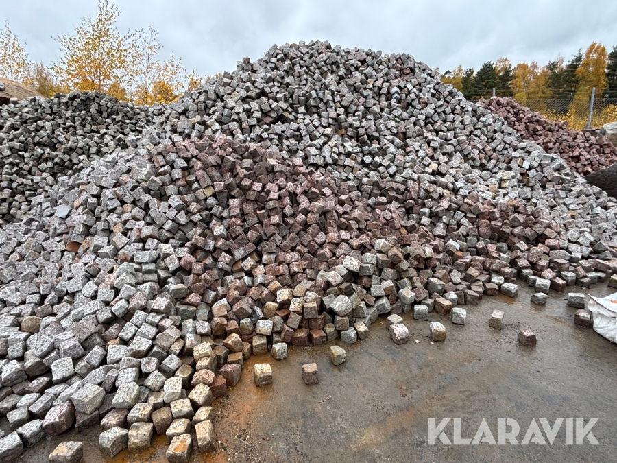 Smågatsten 8/11 Mix röd/grå/brun - Totalt cirka 500m2 / 100 ton