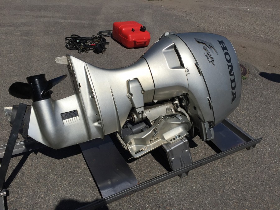 Båtmotor / Utombordare