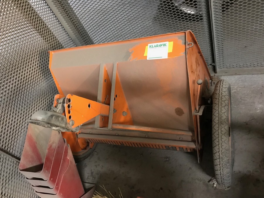 Gödselvagn / spridare