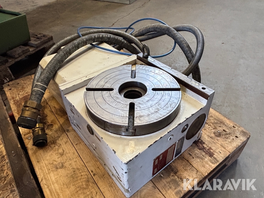 Fjärde Axel till CNC fräs Tsudakoma RN-250R