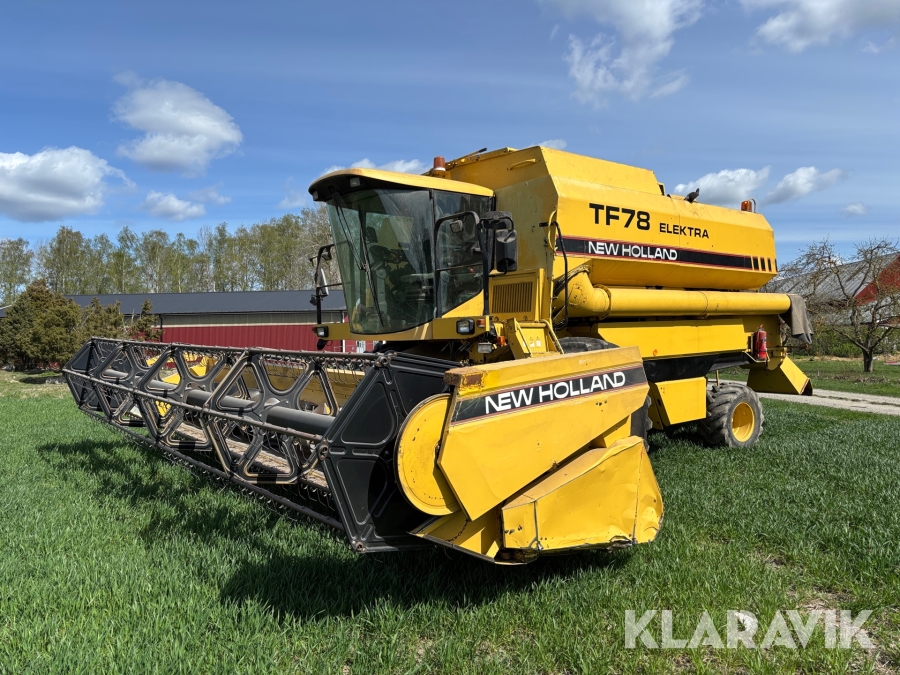 Skördetröska New Holland TF78 Elektra med 24 fots skärbord
