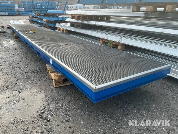 Lyftbord 8,2m