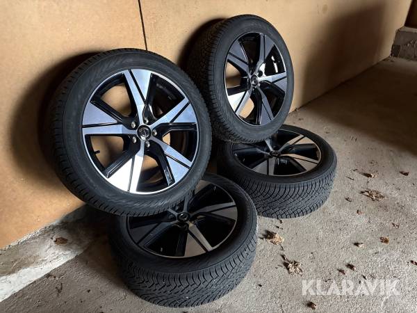 Vinterdäck på fälg 4 st Nokian Hakkapeliitta R5 Suv 255/44R19