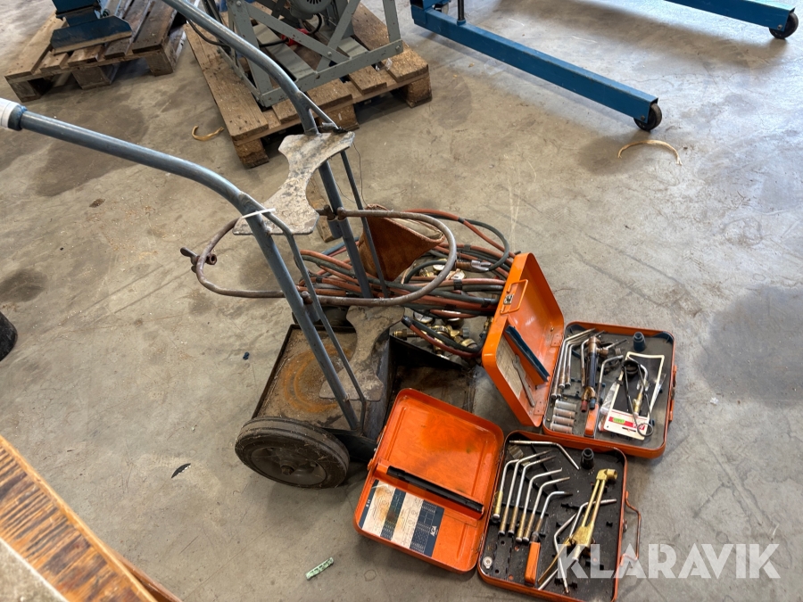 Gassvets utrustning med vagn med tillbehör