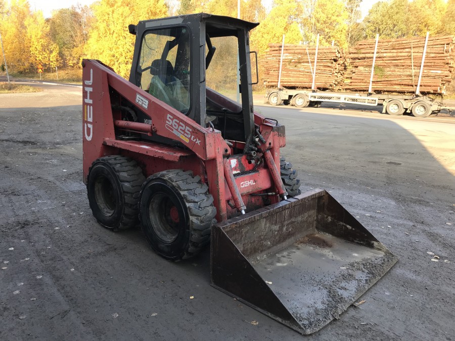 Gehl 5625 Kompaktlastare / Redskapsbärare