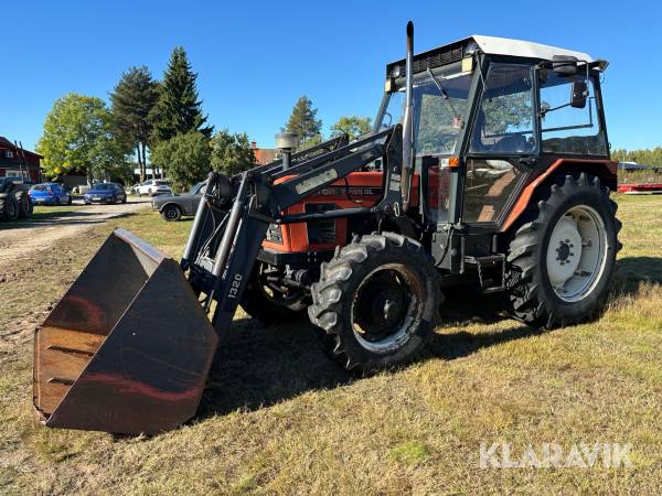 Traktor Zetor 7745.2 SL med frontlastare och skopa