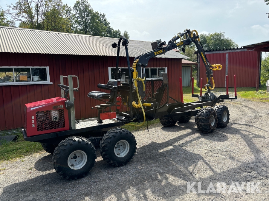 Miniskotare Alstor 821 8x8 med farmakran 4,2 med utskjut