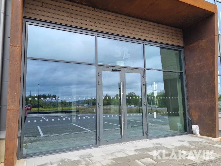 Glasentre med automatiska dörrar Alab