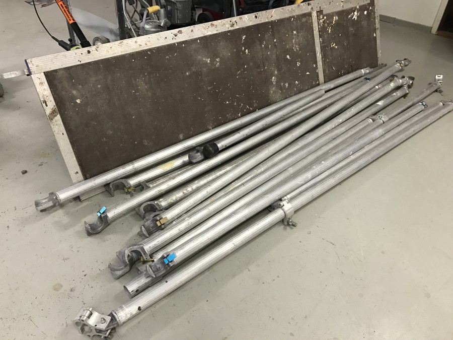 Div delar till Zip up