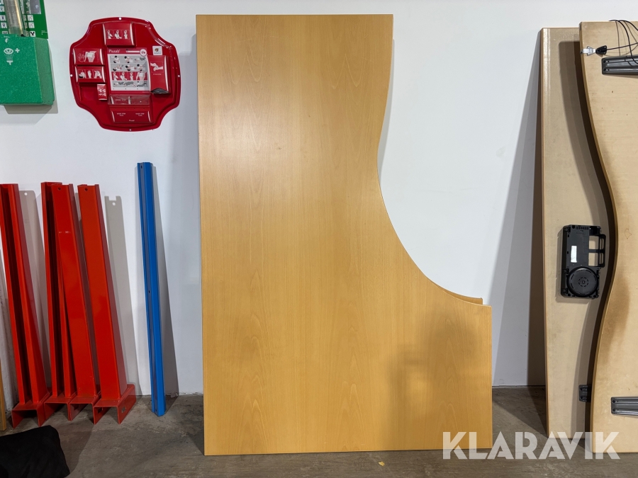 Kontorsmöbler Kinnarps skrivbord höj och sänkbart