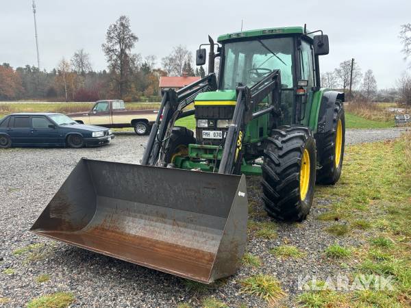Traktor John Deere 6210 + Gafflar och skopa