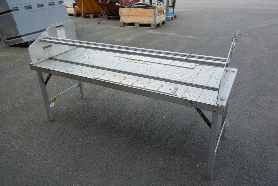 Skärbord för isolering