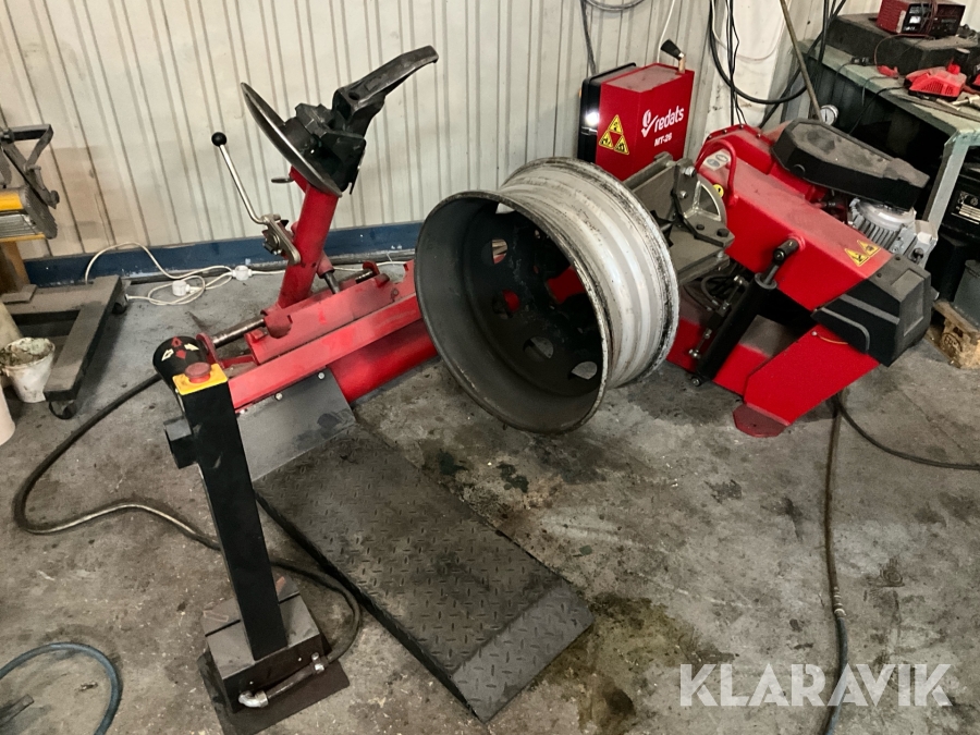 Däckmaskin Redats MT-26 däckomläggare