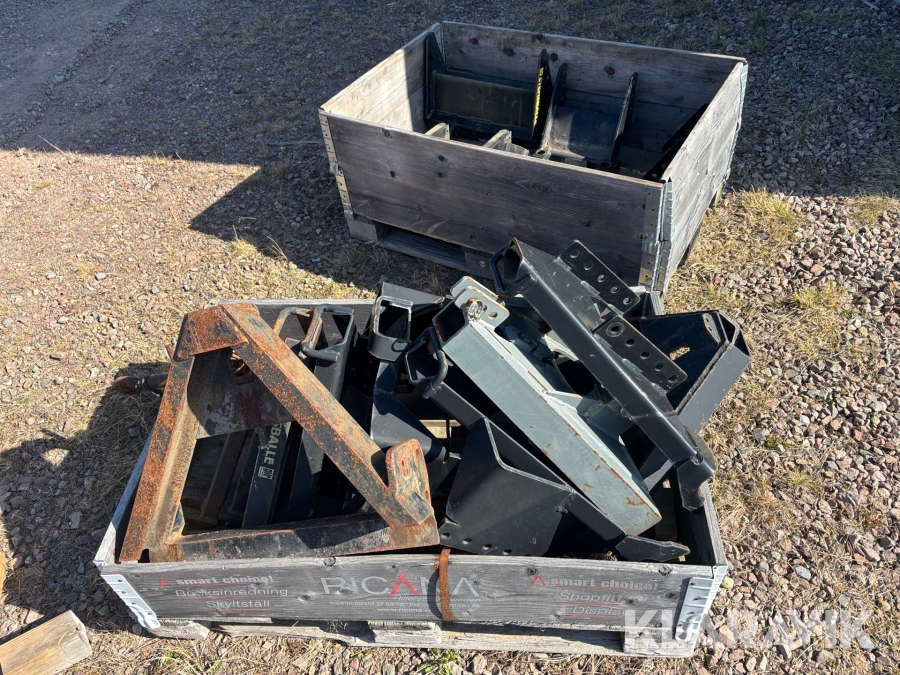 Diverse fästen ca 14st