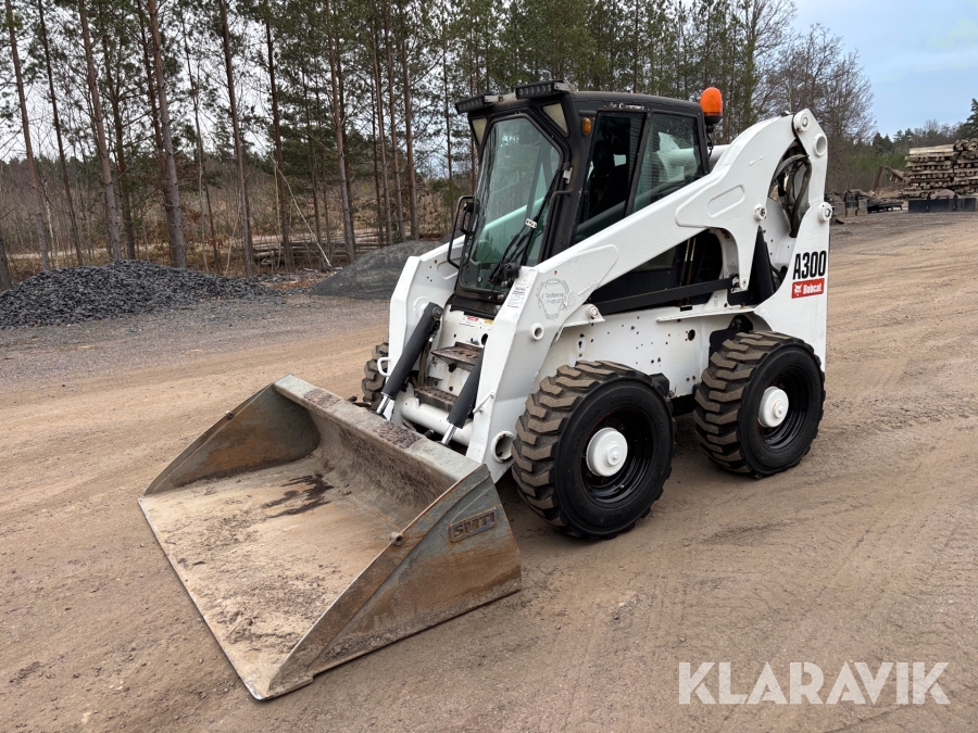 Kompaktlastare Bobcat A300 med skopa