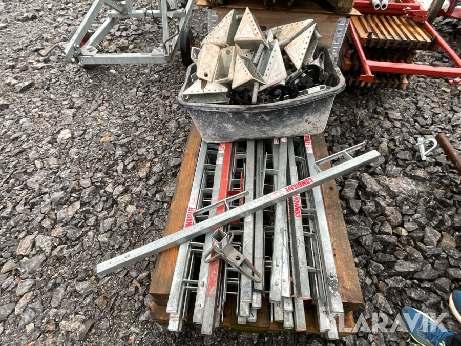 Räckesstolpe / multifot / platåkonsoll Combisafe