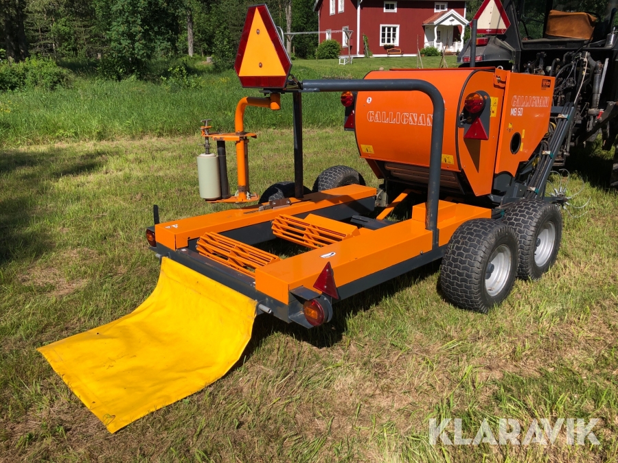 Rundbalspress kombi-mini Gallignani MB 60 med plast