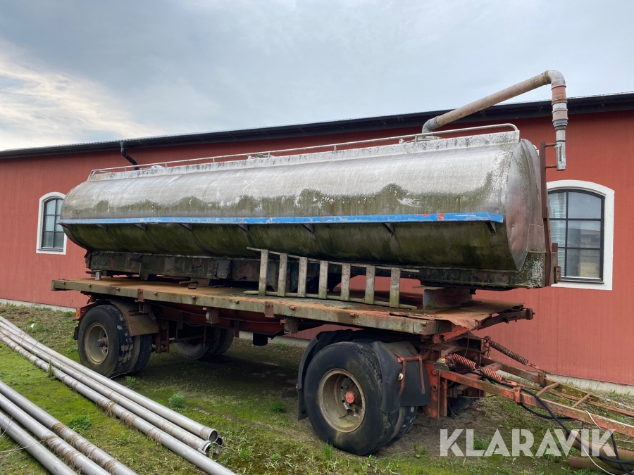 Isolerad tank på släp