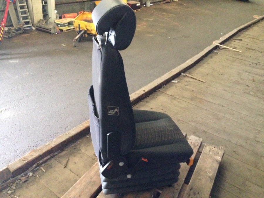 Luftfjädrad förarstol Maskinstol (begagnad)