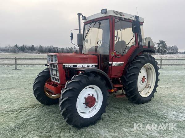 Traktor Case IH 585 XL