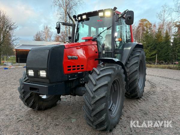 Traktor Valtra Valmet 6850 Hitech med lastare , Twintrac