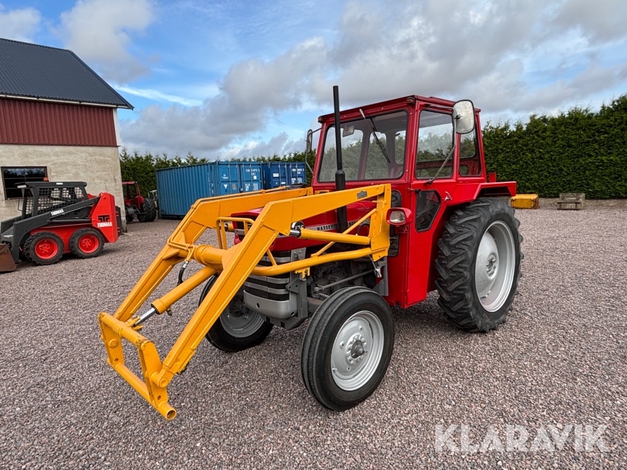 Traktor Massey Fergusson 135 S med frontlastare