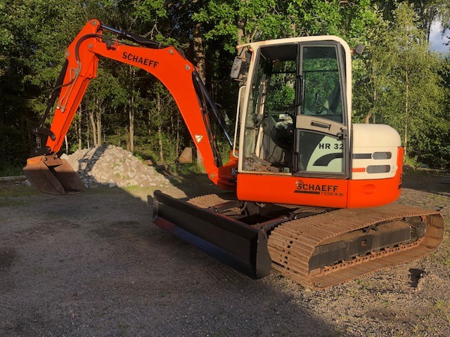 Bandgrävare Schaeff-Terex HR 32