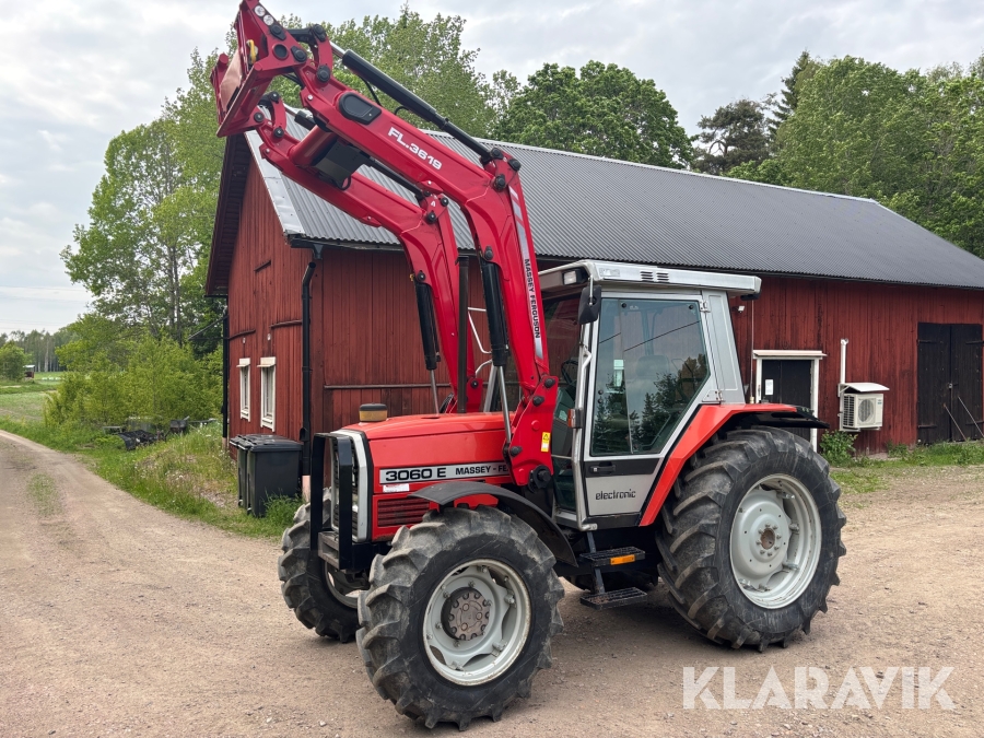 Traktor Massey Ferguson 3060E med lastare