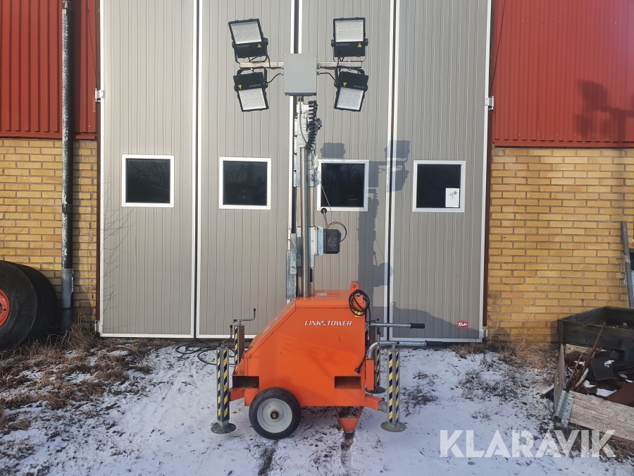 Belysningsmast Link Tower Light med LED lampor 