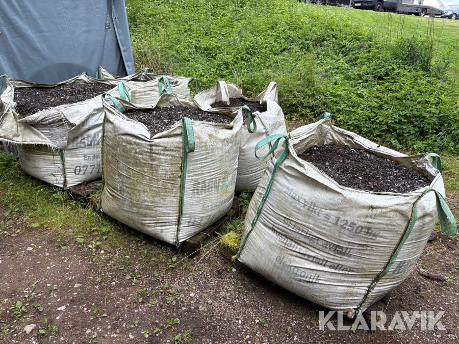 Gummiflis till ridbana