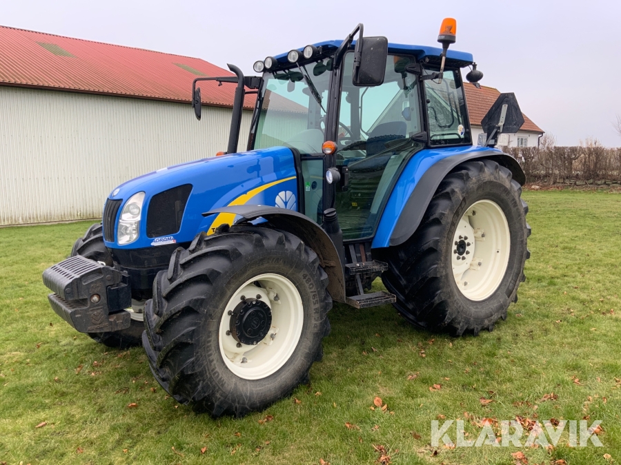 Traktor New Holland T5070