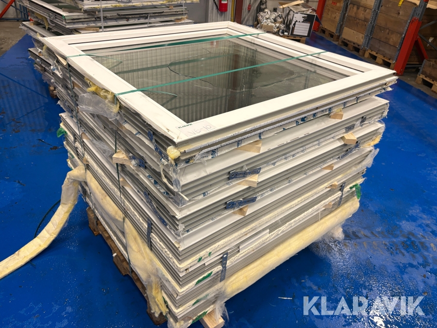 Plastfönster Salamander 7 st