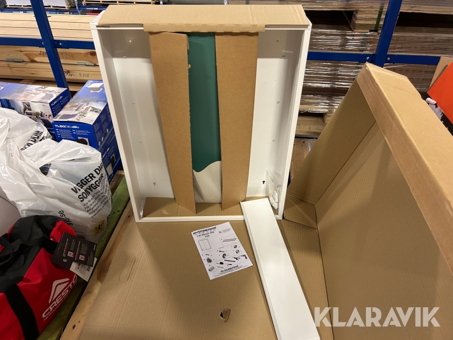 Badrumsskåp Svedberg Metall 550 339