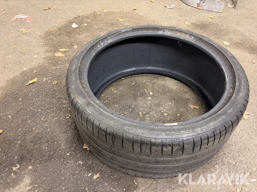 Däck 1st Pirelli P Zero