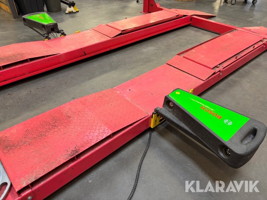 Hjulinställare Bosch FWA 4630 med pricktavlor och data