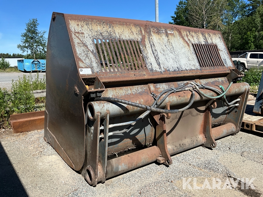 Högtippande flisskopa Ufo 10m3 Stora BM fäste