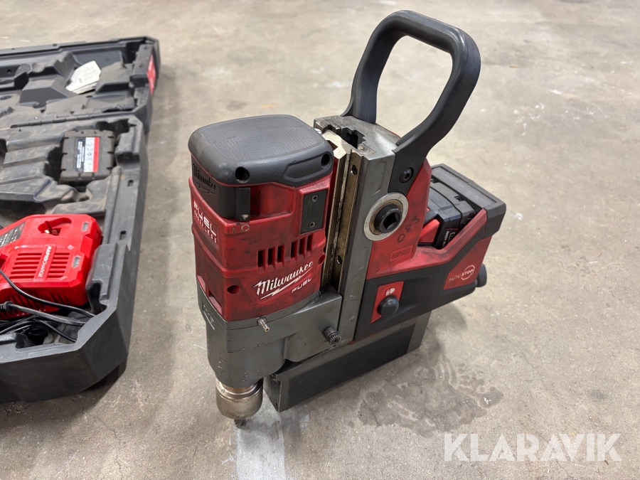 Magnetborrmaskin Milwaukee M18 FMDP