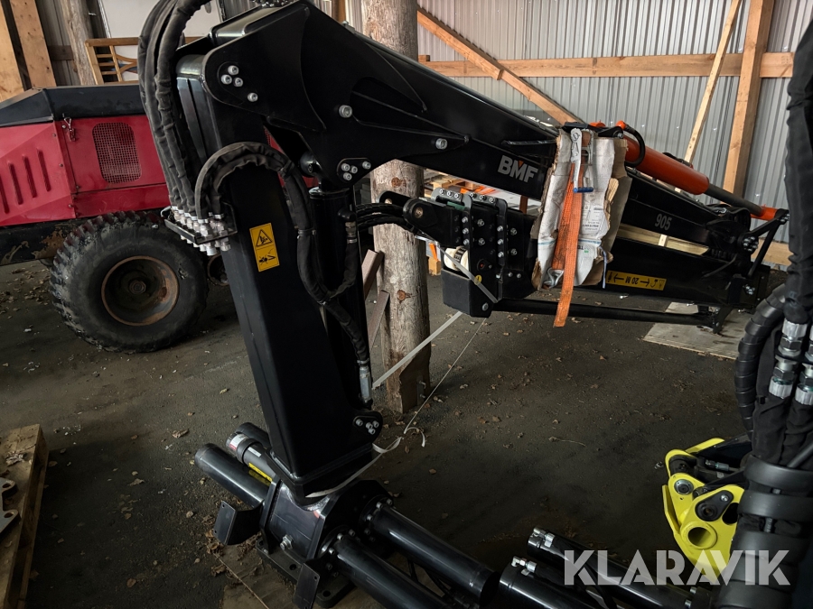 Skogskran BMF 905 med rotator