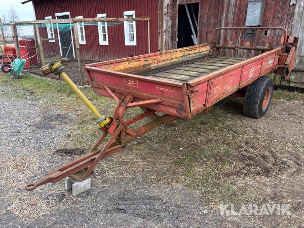 Fastgödselspridare JF AV-40