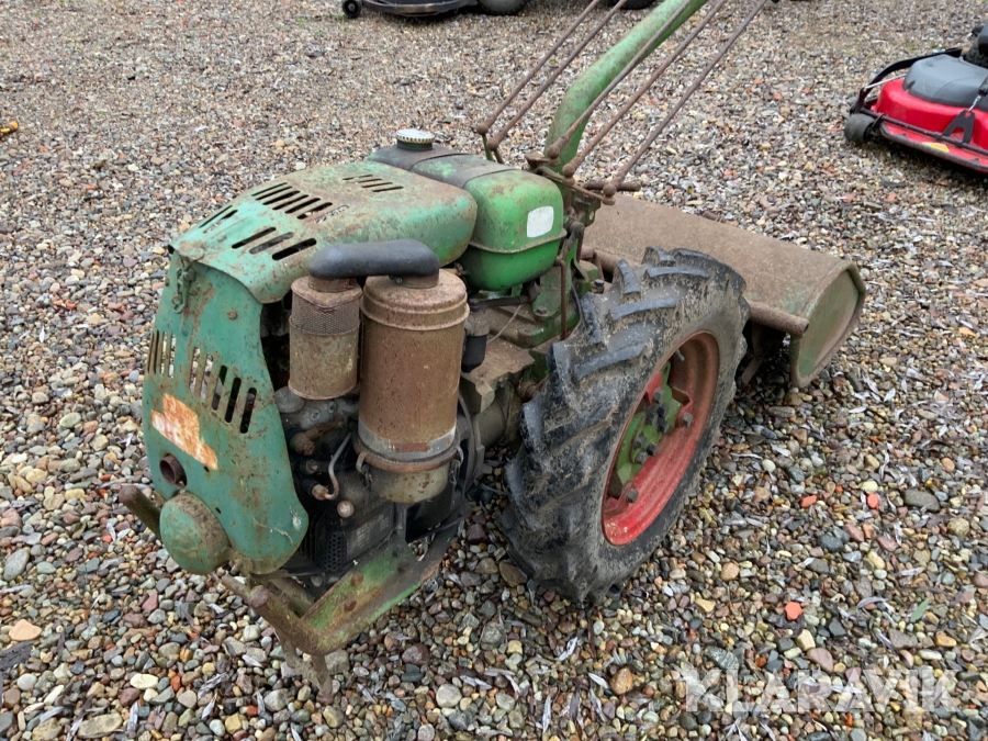 Agria 2800 () Agria 2800