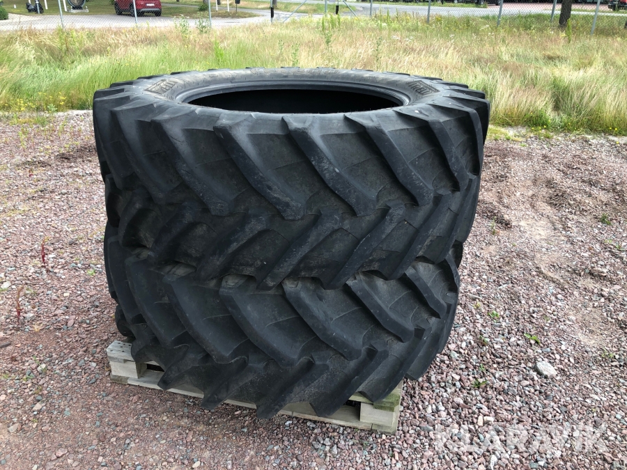 Traktordäck 2st Pirelli TM 800 540/65R34