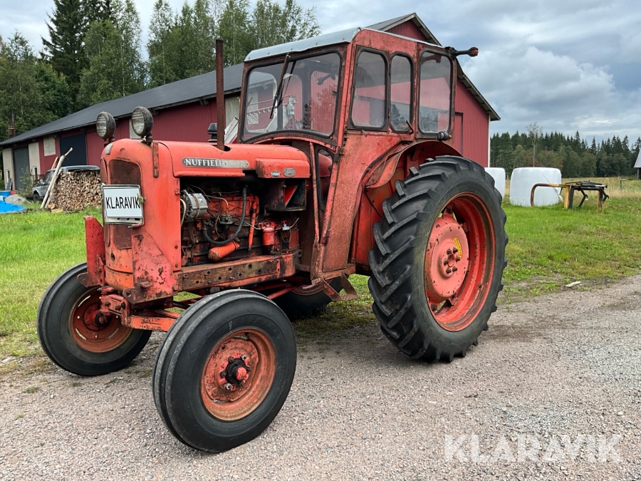 Traktor Nuffield 10/60
