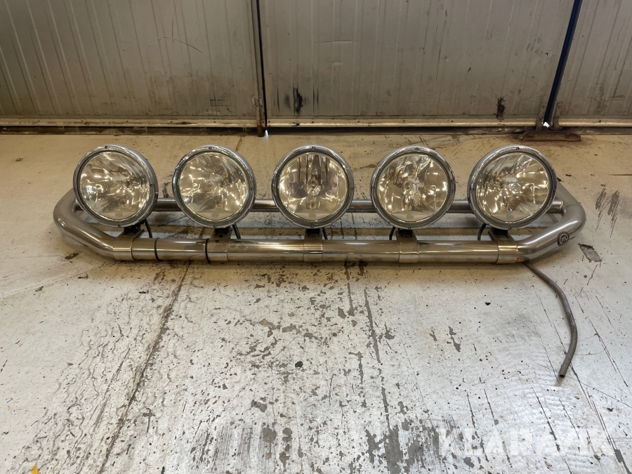 Extrabelysning till lastbil Metec