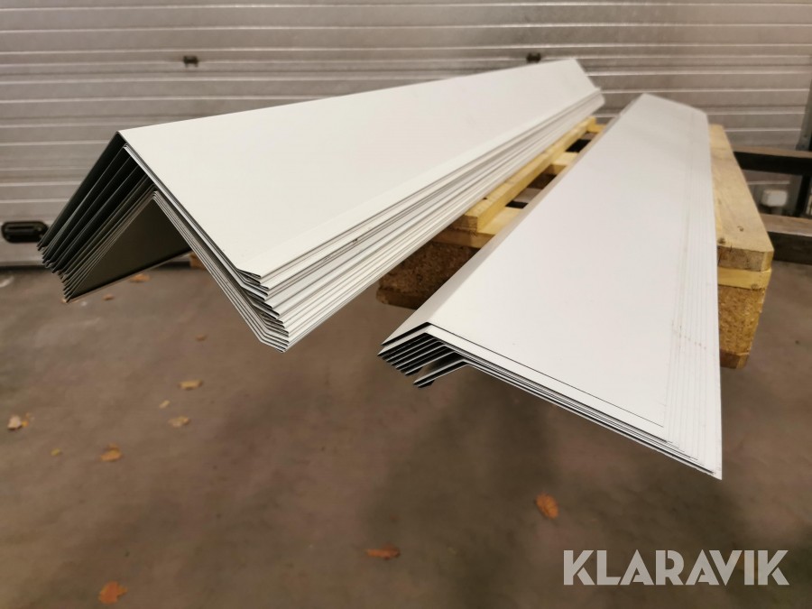 Vindskiveplåt / Gavelbeslag och fotplåt