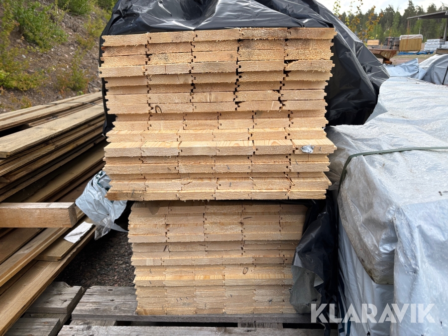 Råspontsluckor 23x540x2400mm 33st