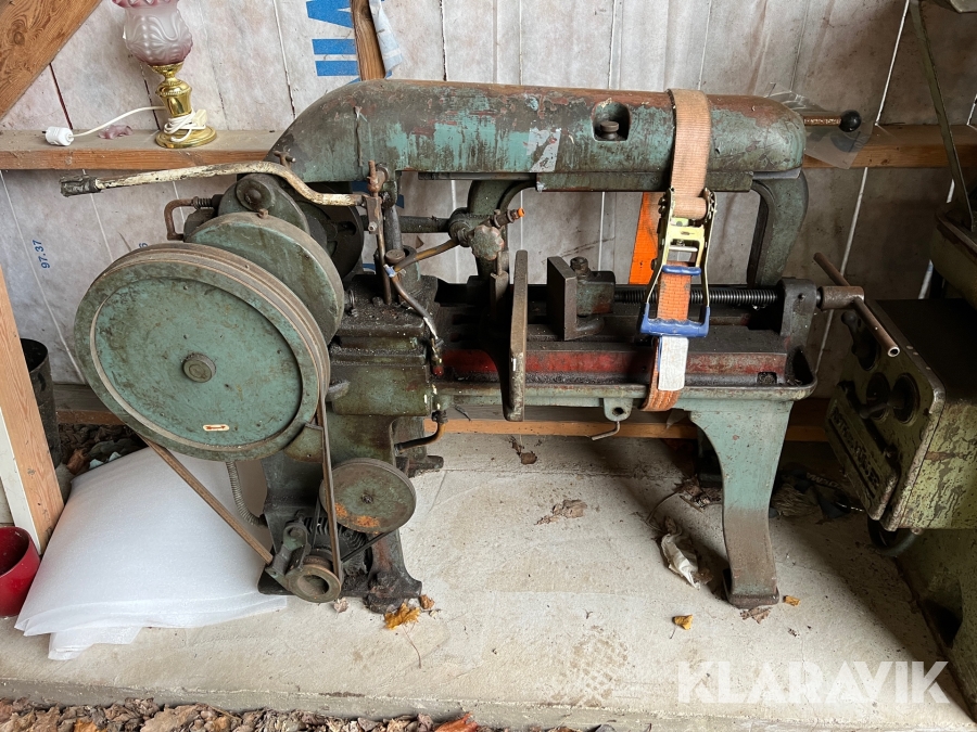 Kapmaskin för metall